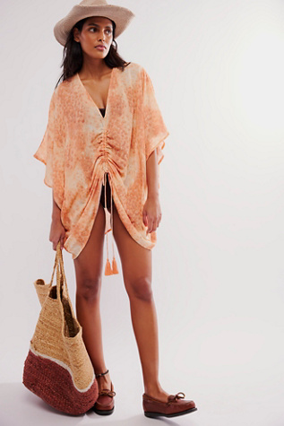 Valencia Kimono at Free People in Assort