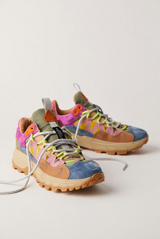 Iwano Trail Sneakers