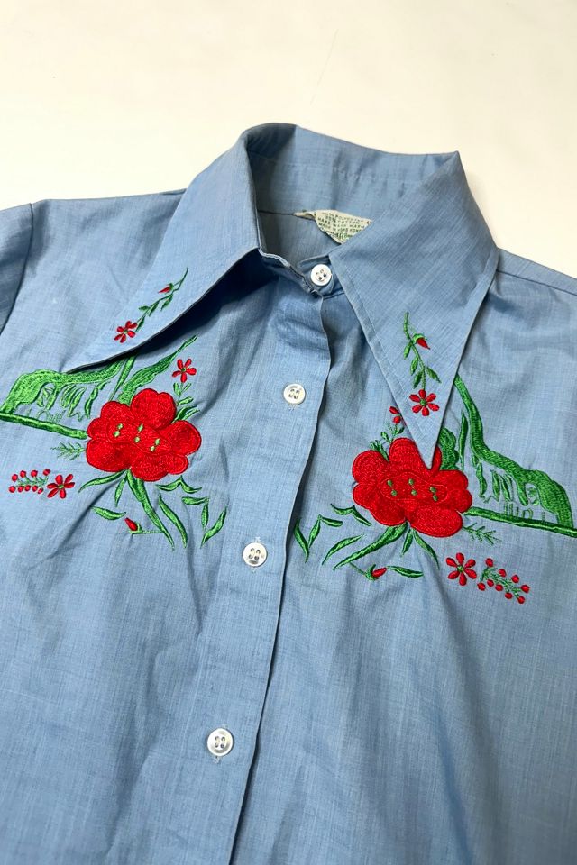 Vintage 1970s Embroidered Chambray store Western Shirt, Memphis State, Ely Size Medium