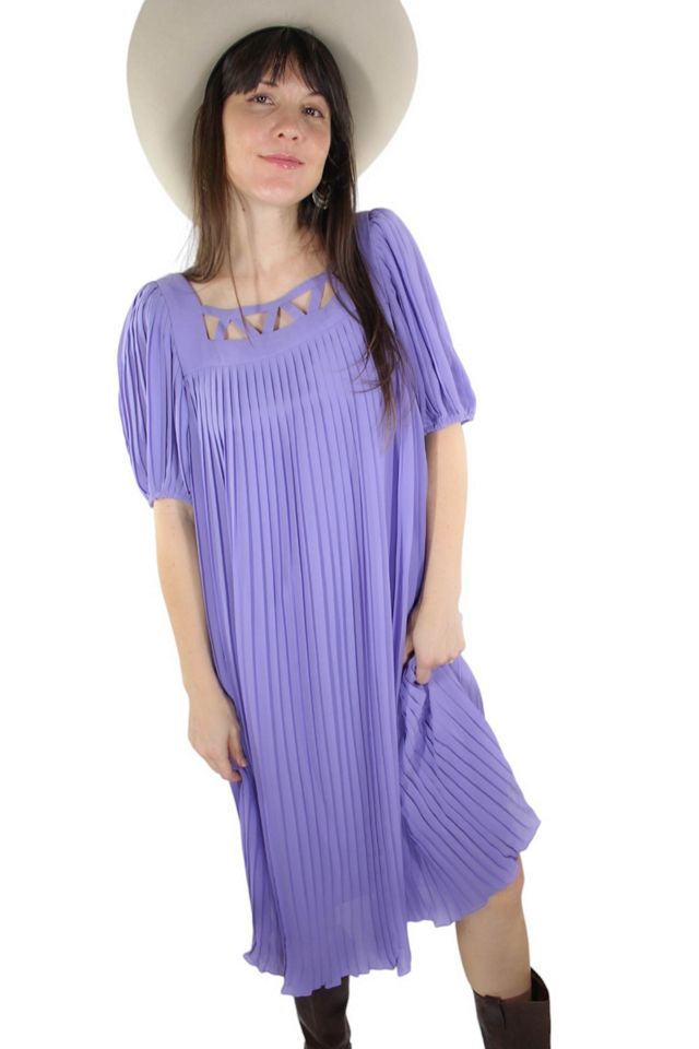 1970s Lavender Pleated Flowy Midi Selected By Moons + Junes Vintage #1