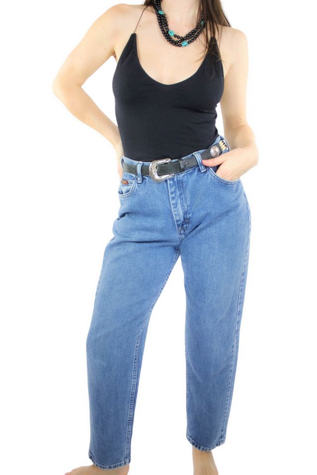 Lee shops high waisted jeans