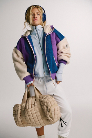 Hit The Slopes Hoodie par FP Movement en Black Grape Combo, pour femme chez Free People