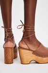 Front Row Wrap Clogs