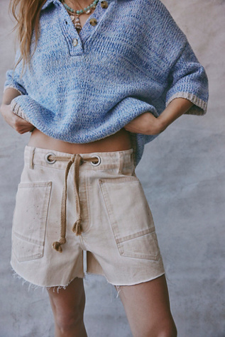 We The Free Moxie Barrel Shorts at Free People in Creme Broulee, Size: 27