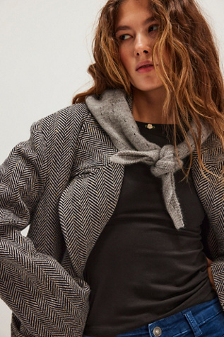 Essential Triangle Scarf product page