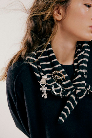 Essential Triangle Striped Scarf