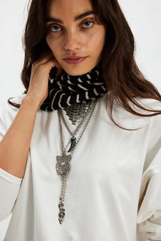 Essential Triangle Striped Scarf