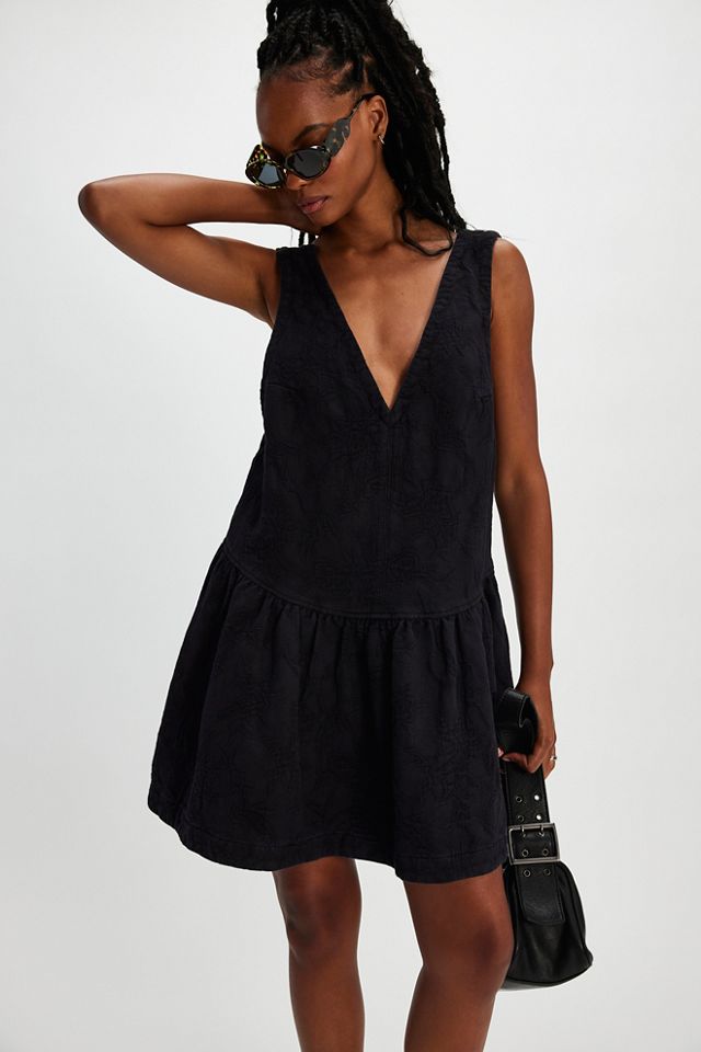 Free People cut hotsell out embroidered dress