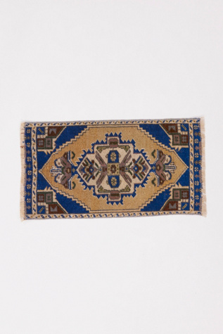 Canary Lane Vintage Rug No. 1509