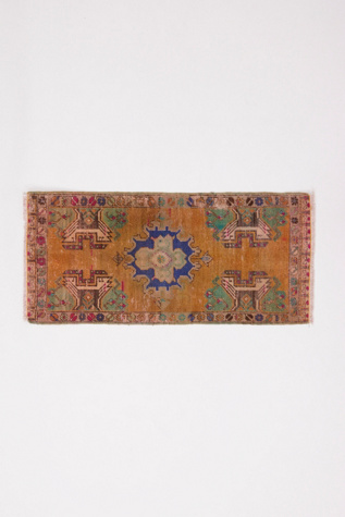 Canary Lane Vintage Rug No. 1527