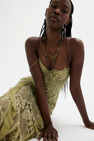 Robe Longue Shirley FP x For Love & Lemons en Sauge, pour femme chez Free People