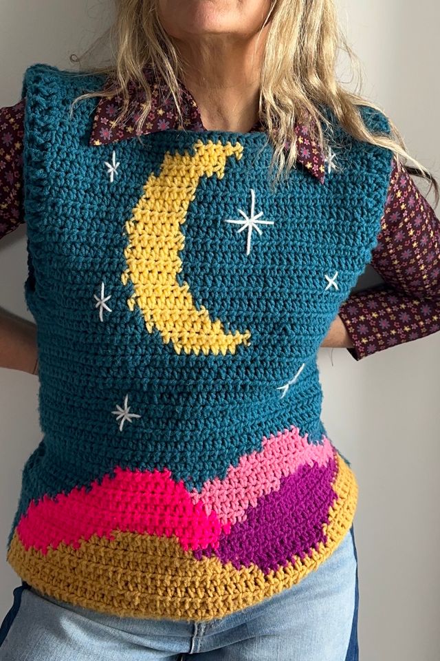 Vintage Handknit Moon and Stars Sweater Selected by KA.TL.AK #3