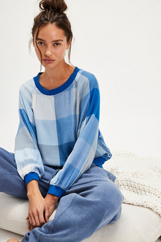 Sugar Cookie Flannel Pullover product page