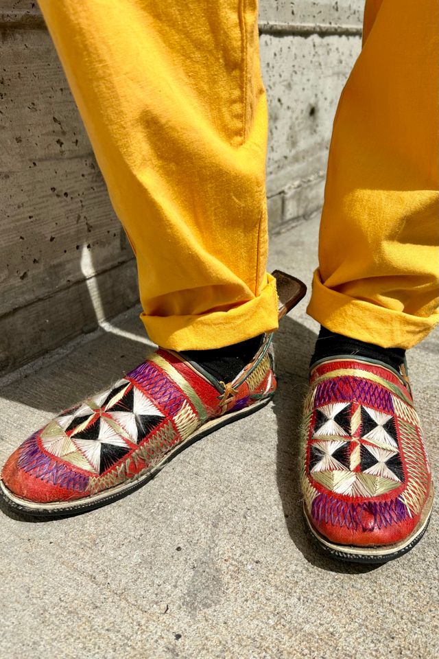 Vintage Leather Embroidered Shoes Selected by Nomad Vintage #1