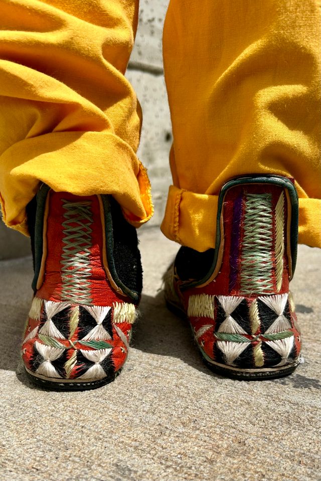 Vintage Leather Embroidered Shoes Selected by Nomad Vintage #2