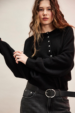 Porta Cashmere Henley product page