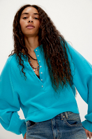 Porta Cashmere Henley by Free People in Blue, Size: M