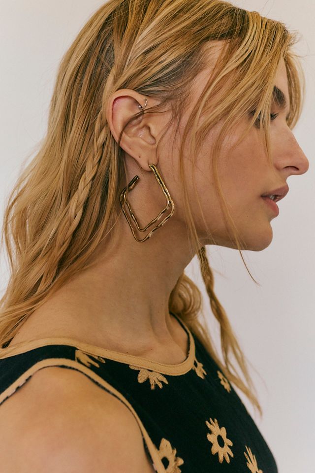 Shelby Square Hoops #1