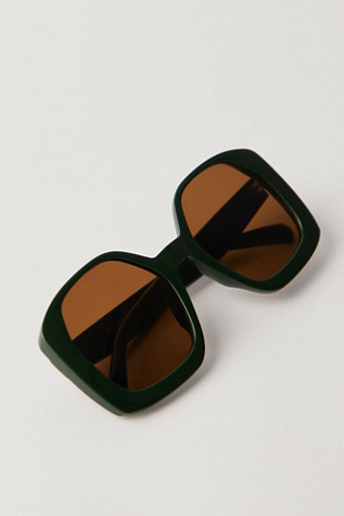 Adriana Oversized Sunnies at Free People in Pine Green