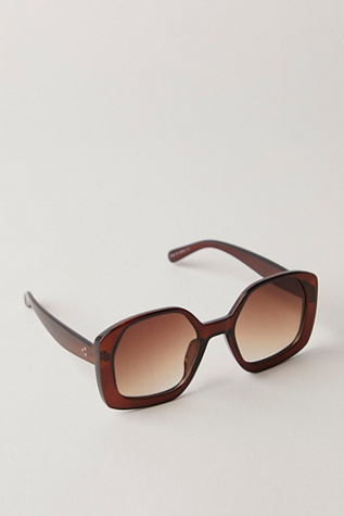 Adriana Oversized Sunnies