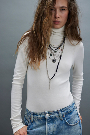 Luca Extreme Layer Necklace at Free People in Navy