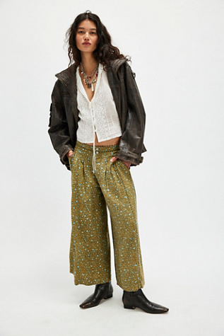 Bali Guinevere Trousers at Free People in Ditsy Floral, Size: Small