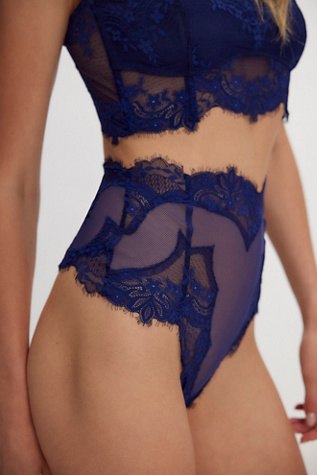 Nolita Lace High-Rise Undies - thumbnail 10