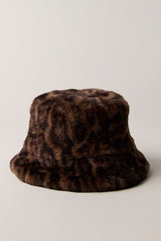 Amara Leopard Bucket Hat