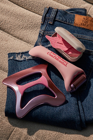 The Skinny Confidential Le Spoon Body Sculptor at Free People