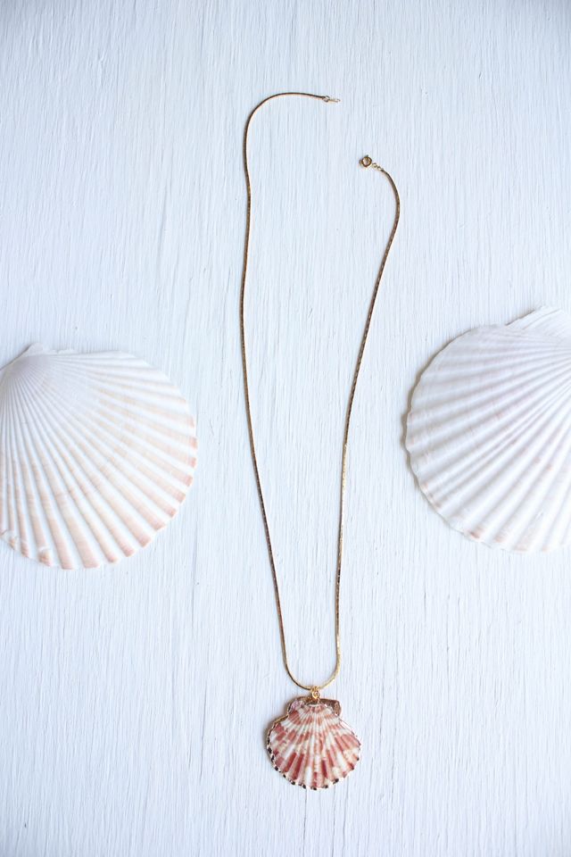 Vintage Pink Shell Gold Tone Necklace Selected By Moons + Junes Vintage #3