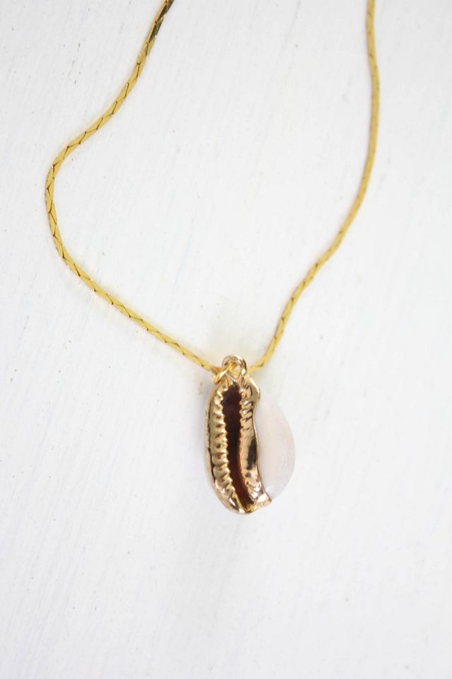 Vintage Cowrie Shell Thin Gold Chain Charm Bracelet Selected By Moons + Junes Vintage #1