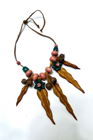 Vintage 1970s Painted Wooden Beads and Leather Leaves Necklace Selected by Cherry