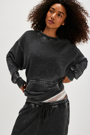 Pull Ralentissez le Rythme par Intimately en Noir, pour femme taille: XL chez Free People