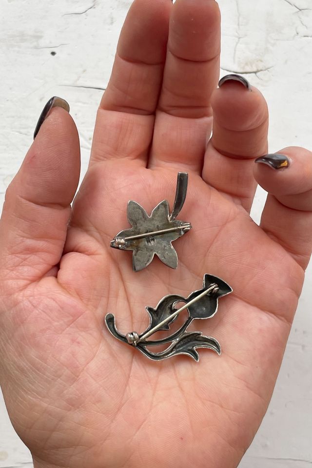 Two Tiny Vintage Silver Flower Pins Selected by MARMALADE #3