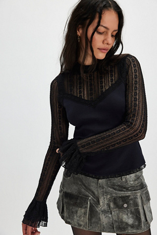 Mina Long-Sleeve Top