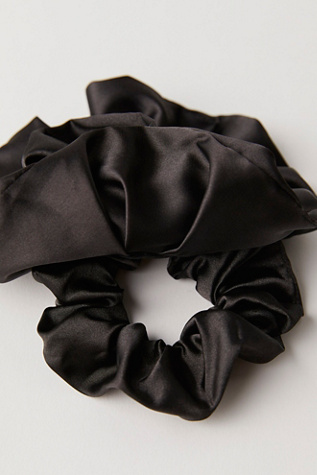 Maria's Bow Scrunchie