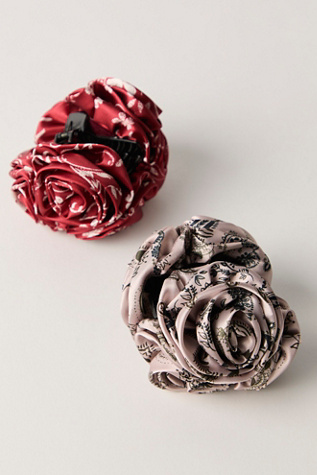 Griffe de rosette de Gianna par WE ARE CHIMMI en Mauve, pour femme chez Free People