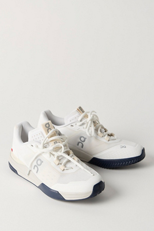 On Roger Advantage Pro Clay Court Sneakers