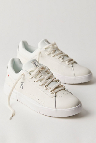 On Roger Advantage Sneakers