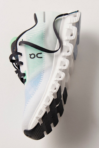 On Cloud 6 Push Sneakers at FP Movement, Horizon/Honeydew, US 7