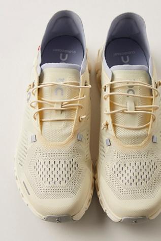 On Cloud 6 Coast Sneakers product page