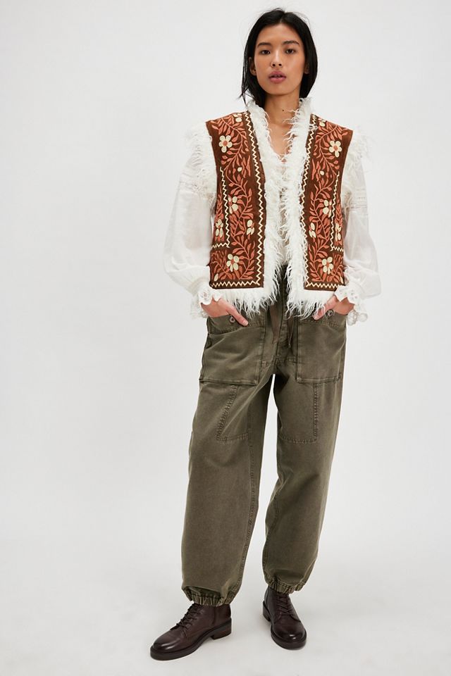 Gilet en fourrure brodé en cuir discret #3