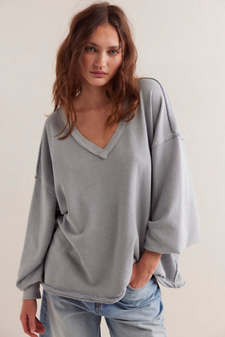 We The Free Venice V-Neck Sweatshirt At Free People In Cold Winter, Size: XS