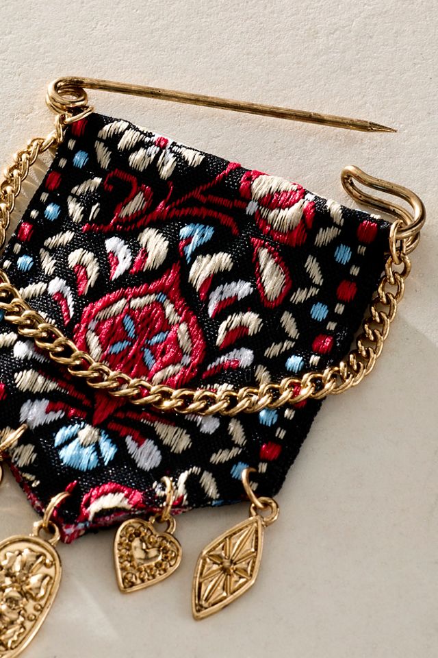 Heirloom Brooch #1