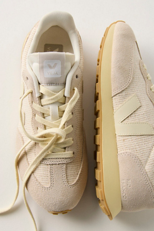 VEJA RIO BRANCO II サイズ39 Veja Rio Branco II Sneakers | Free People