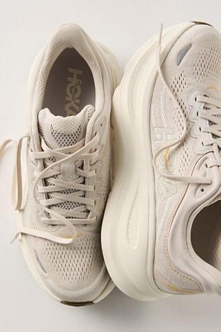 HOKA® Bondi 9 Sneakers