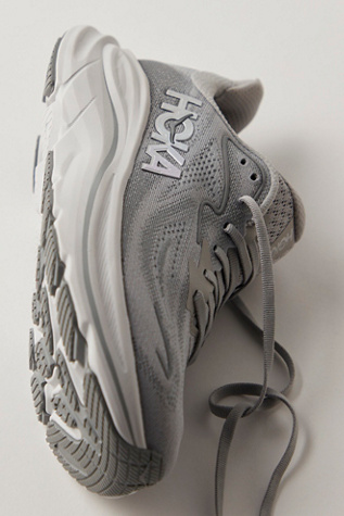 Baskets Hoka® Cif ton 10