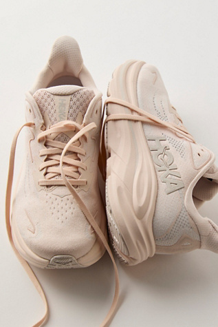 HOKA® Clifton 10 Sneakers