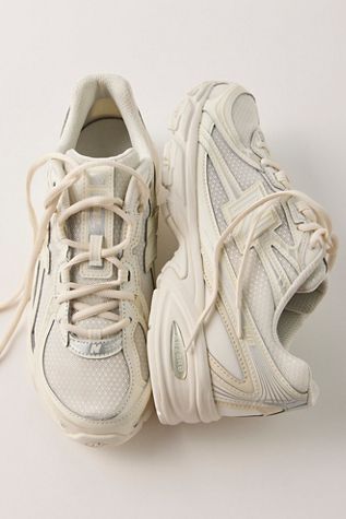 New Balance 740 Sneakers