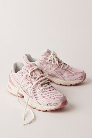 New Balance 740 Sneakers